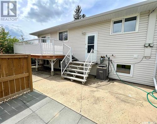 451 3Rd Avenue Nw, Swift Current, SK - Outdoor With Exterior