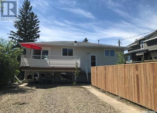 451 3Rd Avenue Nw, Swift Current, SK - Outdoor