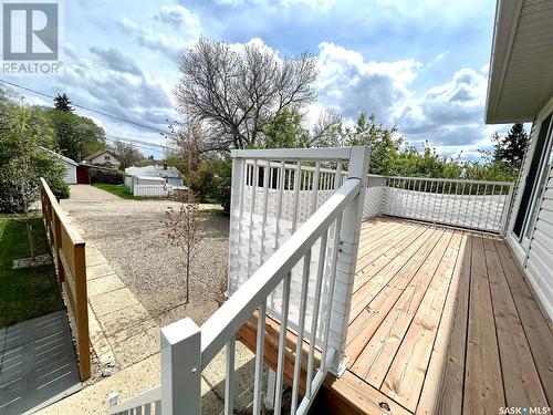 451 3Rd Avenue Nw, Swift Current, SK - Outdoor With Deck Patio Veranda With Exterior