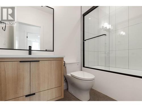 1452 Ethel Street Unit# 2, Kelowna, BC - Indoor Photo Showing Bathroom
