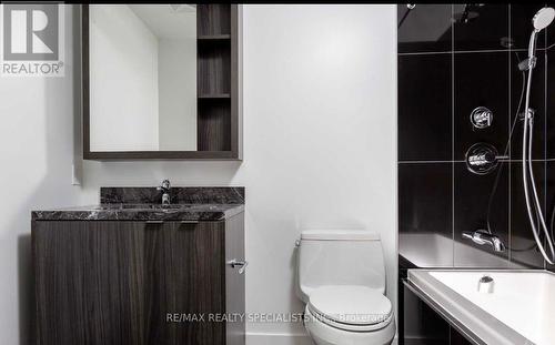 1106 - 115 Blue Jays Way, Toronto, ON - Indoor Photo Showing Bathroom