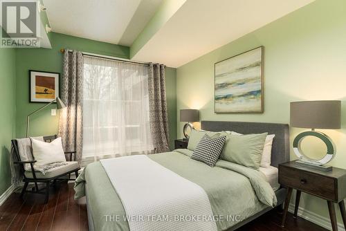 104 - 207 Wellesley Street E, Toronto, ON - Indoor Photo Showing Bedroom