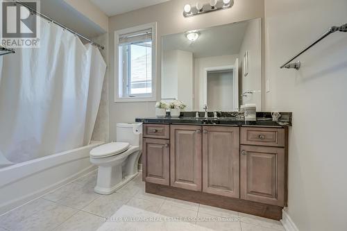 3261 Paul Henderson Drive, Mississauga, ON - Indoor Photo Showing Bathroom