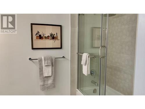 1003 867 Hamilton Street, Vancouver, BC - Indoor Photo Showing Bathroom