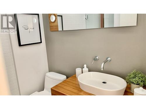 1003 867 Hamilton Street, Vancouver, BC - Indoor Photo Showing Bathroom