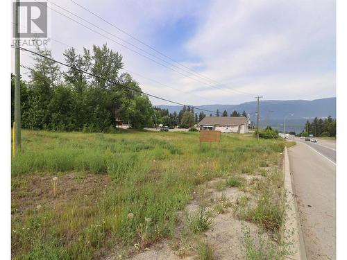 2050 10 Avenue Ne, Salmon Arm, BC 