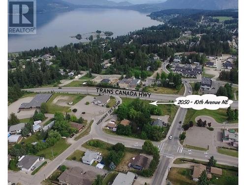 2050 10 Avenue Ne, Salmon Arm, BC 