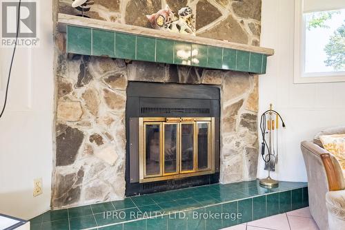 5538 Rice Lake Scenic Drive, Hamilton Township, ON - Indoor Photo Showing Other Room With Fireplace