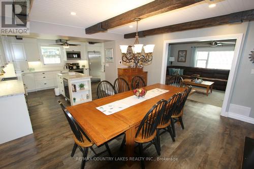 19 Hillcrest Avenue, Kawartha Lakes, ON - Indoor Photo Showing Dining Room