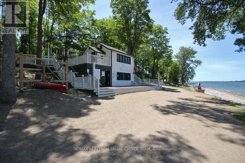 40 Meadow View Lane, Prince Edward County, ON - Outdoor With Body Of Water