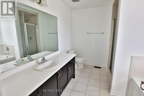 24 Scenic Ridge Gate, Brantford, ON - Indoor Photo Showing Bathroom
