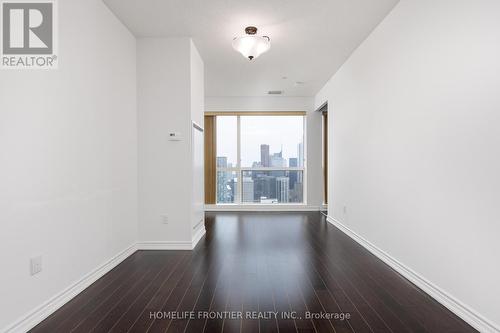 5609 - 386 Yonge Street, Toronto (Bay Street Corridor), ON - Indoor Photo Showing Other Room