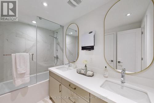 19 Flax Field Lane, Toronto, ON - Indoor Photo Showing Bathroom