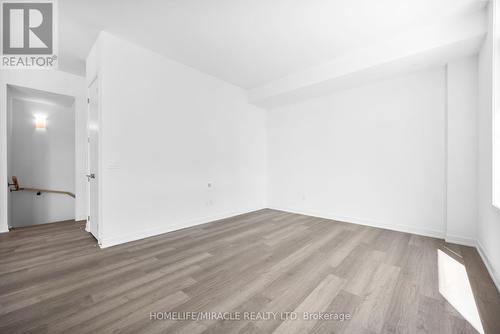1032 - 14 David Eyer Road, Richmond Hill, ON - Indoor Photo Showing Other Room