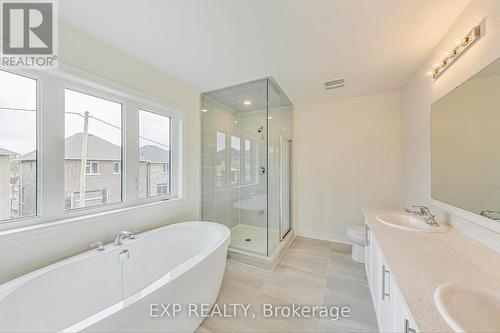 1421 Davis Loop, Innisfil, ON - Indoor Photo Showing Bathroom