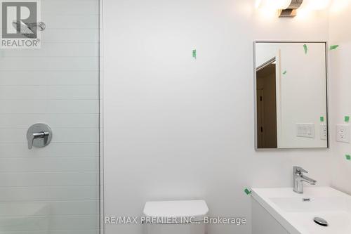 622A - 8119 Birchmount Road, Markham, ON - Indoor Photo Showing Bathroom