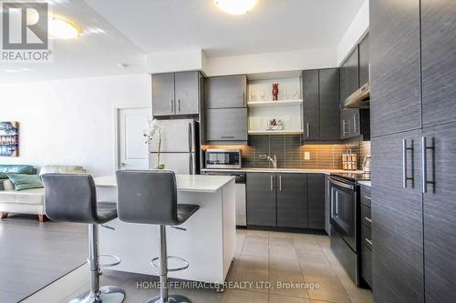 111 - 325 South Park Road, Markham, ON - Indoor Photo Showing Kitchen With Stainless Steel Kitchen With Upgraded Kitchen