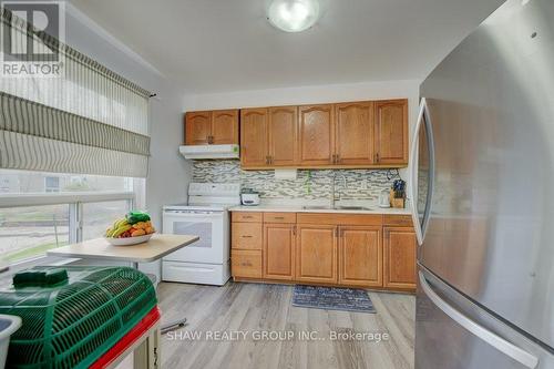22 - 7440 Goreway Drive, Mississauga, ON - Indoor Photo Showing Kitchen With Double Sink