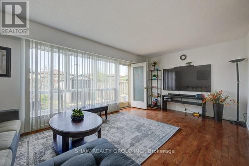 22 - 7440 Goreway Drive, Mississauga, ON - Indoor Photo Showing Living Room