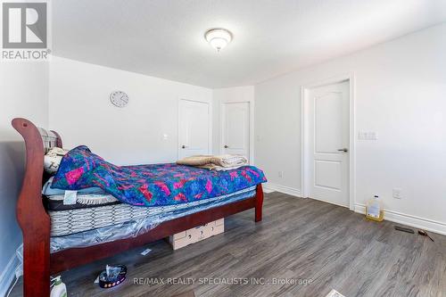 3533 Eglinton Avenue W, Mississauga, ON - Indoor Photo Showing Bedroom