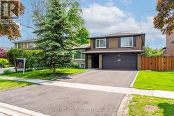 3556 SILVERPLAINS DR  Mississauga, ON L4X 2P4