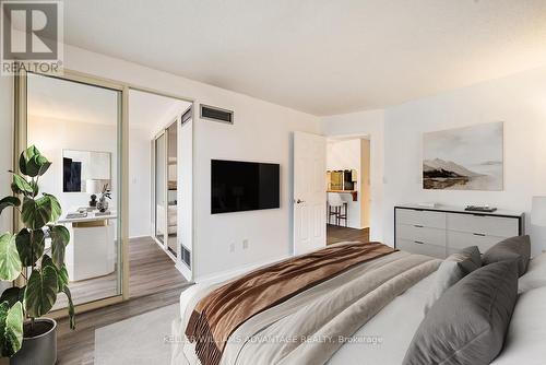 442 - 24 Southport Street, Toronto, ON - Indoor Photo Showing Bedroom