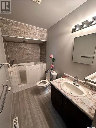 32 1St Avenue Nw, Preeceville, SK - Indoor Photo Showing Bathroom