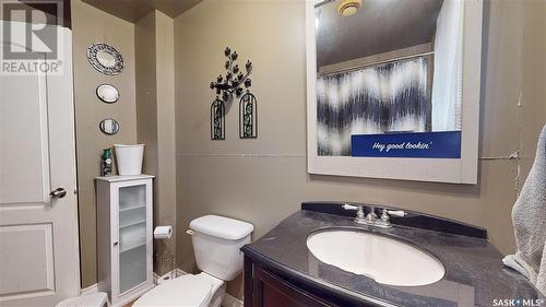 1334 Forget Street, Regina, SK - Indoor Photo Showing Bathroom