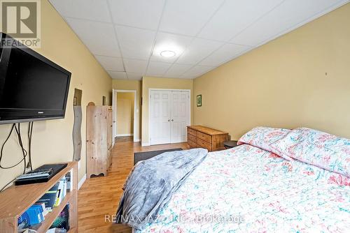 100 Snowridge Court, Oshawa, ON - Indoor Photo Showing Bedroom
