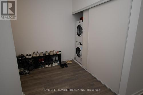 315 - 38 Forest Manor Road, Toronto, ON - Indoor Photo Showing Laundry Room