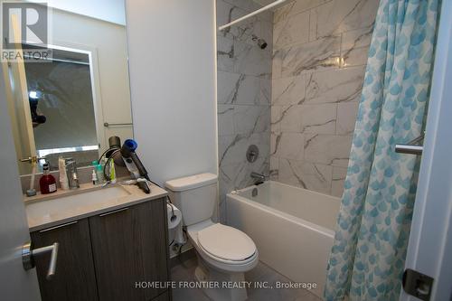 315 - 38 Forest Manor Road, Toronto, ON - Indoor Photo Showing Bathroom