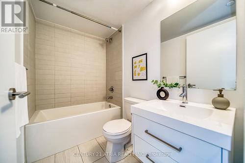513 - 403 Church Street, Toronto, ON - Indoor Photo Showing Bathroom