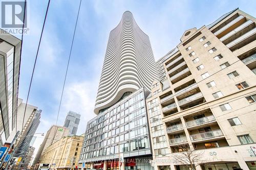 513 - 403 Church Street, Toronto (Church-Yonge Corridor), ON - Outdoor With Facade