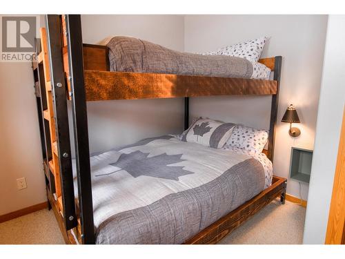 5020 Snowbird Way Unit# 9, Big White, BC - Indoor Photo Showing Bedroom