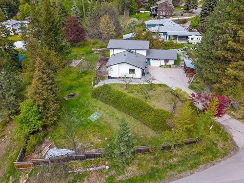 3838 Woodcrest Road, Nelson, BC - Outdoor