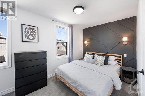 56 Stirling Avenue, Ottawa, ON - Indoor Photo Showing Bedroom
