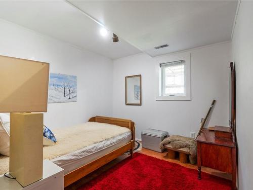 2363 Forest Drive, Blind Bay, BC - Indoor Photo Showing Bedroom