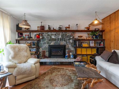 2363 Forest Drive, Blind Bay, BC - Indoor Photo Showing Living Room With Fireplace