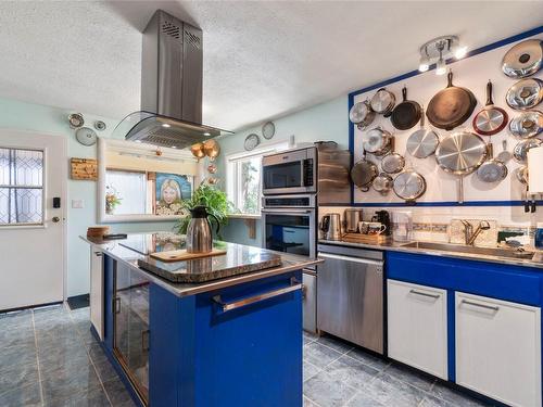 2363 Forest Drive, Blind Bay, BC - Indoor Photo Showing Kitchen With Stainless Steel Kitchen