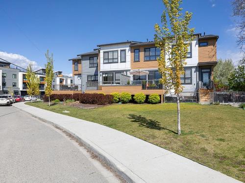 402-11581 Rogers Road, Lake Country, BC - Outdoor With Facade