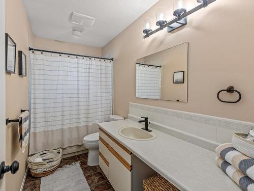 13308 Hwy 3 Highway, Osoyoos, BC - Indoor Photo Showing Bathroom