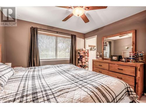 2353 Shannon Woods Drive, West Kelowna, BC - Indoor Photo Showing Bedroom