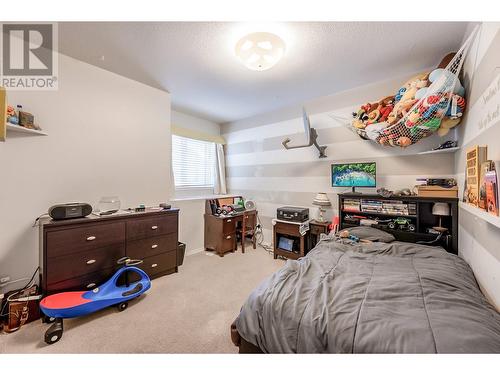 2353 Shannon Woods Drive, West Kelowna, BC - Indoor Photo Showing Bedroom