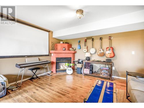 2353 Shannon Woods Drive, West Kelowna, BC - Indoor With Fireplace