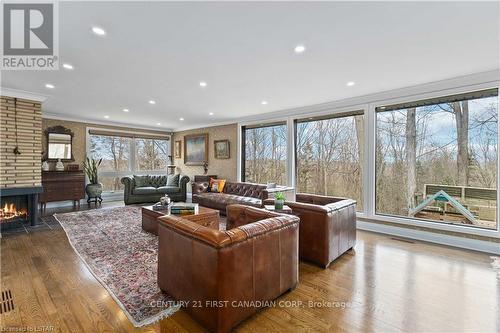 484 Westmount Drive, London, ON - Indoor With Fireplace