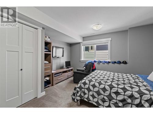 1121 24 Street Se, Salmon Arm, BC - Indoor Photo Showing Bedroom