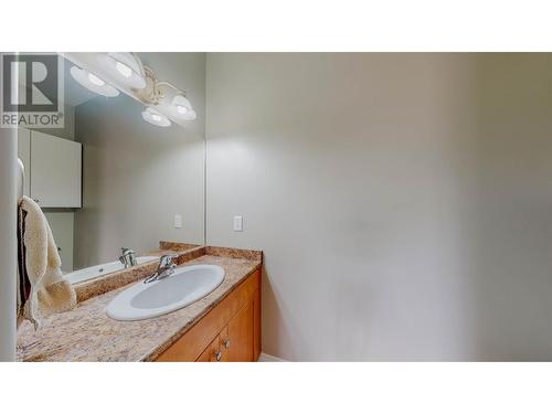 5820 89Th Street Unit# 303, Osoyoos, BC - Indoor Photo Showing Bathroom