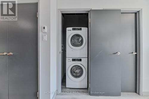 B507 - 275 Larch Street N, Waterloo, ON - Indoor Photo Showing Laundry Room