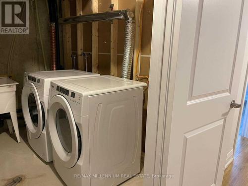 69 Seguin Street, Richmond Hill, ON - Indoor Photo Showing Laundry Room
