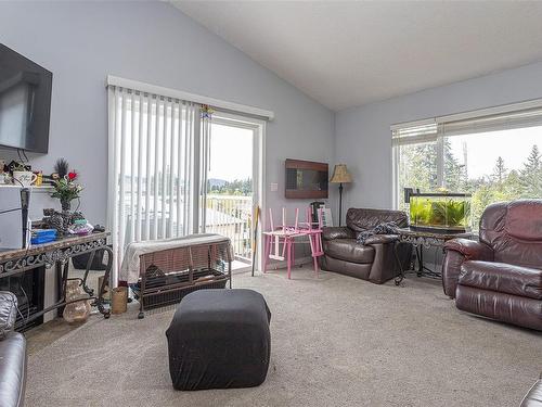 2453 Whitehorn Pl, Langford, BC - Indoor Photo Showing Living Room